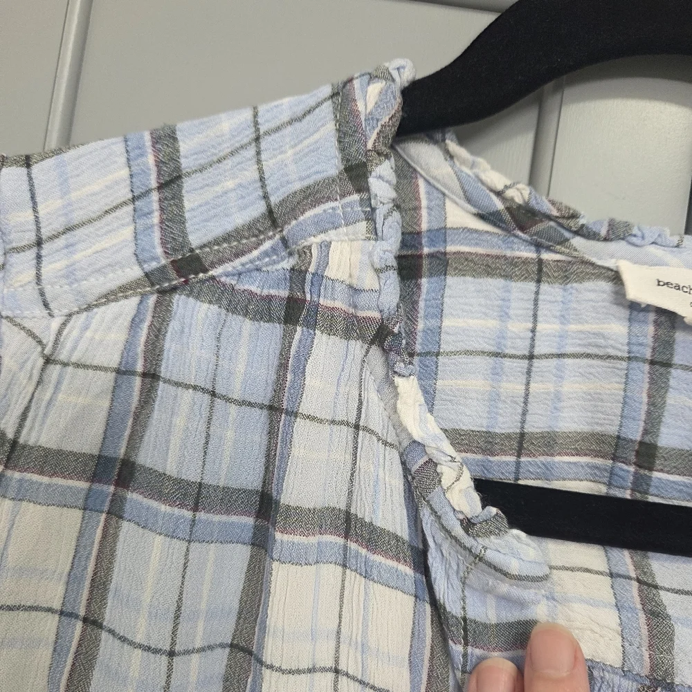 beachlunchlounge Blue & White Plaid Button-Down Shirt With Crinkled Texture M